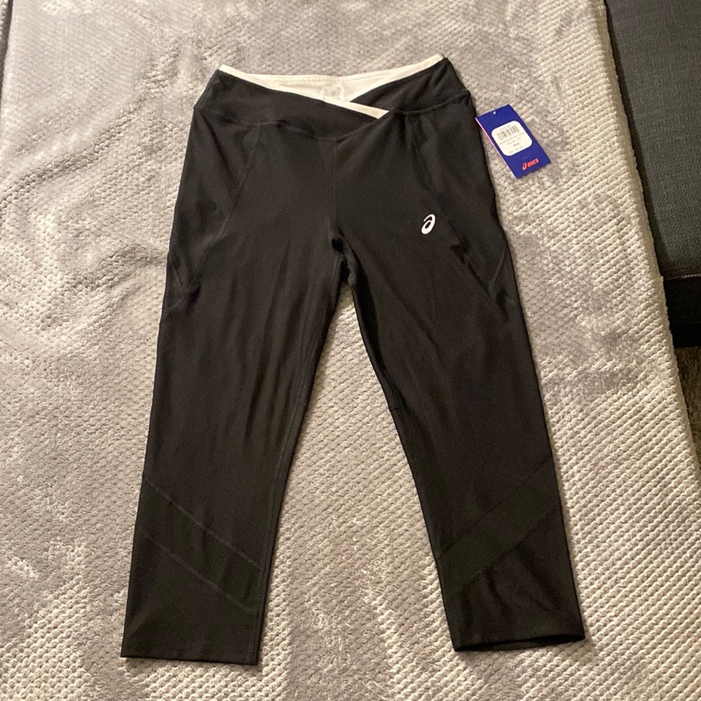 Asics Black Gym Leggings. Size Medium.